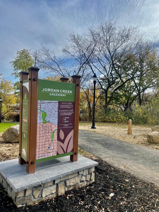 Las Margaritas Алънтаун Екстериор снимка